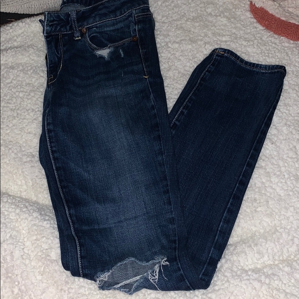 American Eagle ripped skinny jeans